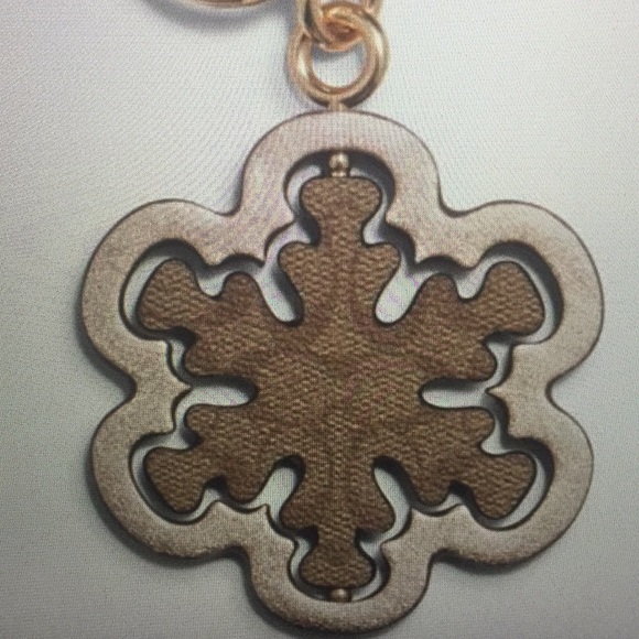 COACH - SPINNING SNOWFLAKE BAG CHARM (NWT) - Picture 11 of 12